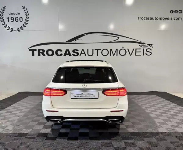 Mercedes-Benz E 220 2017 - 23900 EUR, 348000 km - AUTO.MOTO.pt - 348000km - foto 34 de 58