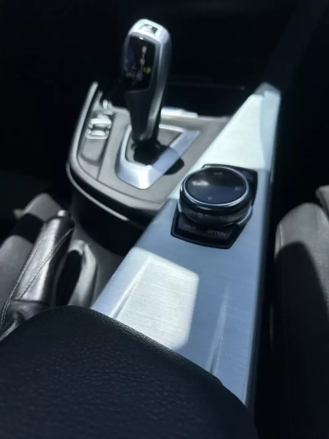 BMW 418 Gran Coupé 2014 - 17500 EUR, 220000 km - AUTO.MOTO.pt - 220000km - foto 60 de 63
