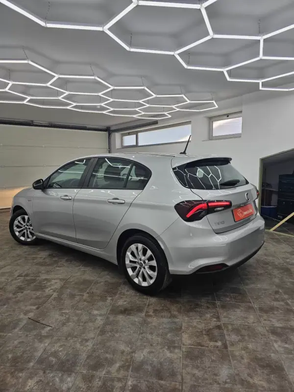 Fiat Tipo 2023 - 15350 EUR, 48173 km - AUTO.MOTO.pt - 48173km - foto 26 de 43