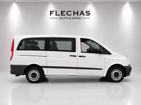 Mercedes-Benz Vito 2011 - 19500 EUR, 147000 km - AUTO.MOTO.pt - 147000km - foto 2 de 13