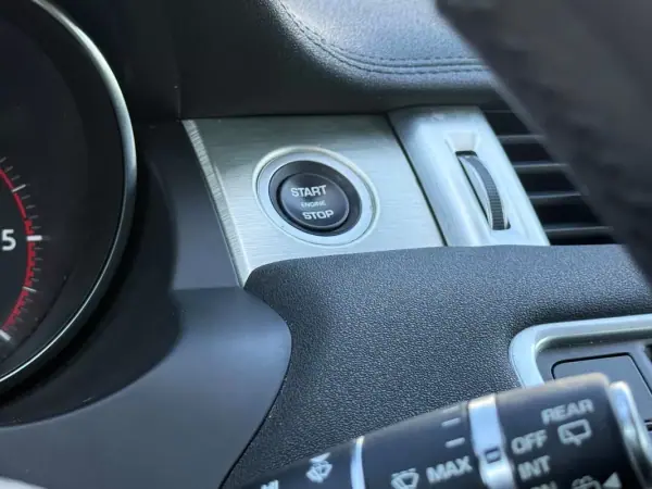 Land Rover Range Rover Evoque 2018 - 19450 EUR, 129900 km - AUTO.MOTO.pt - 129900km - foto 20 de 34