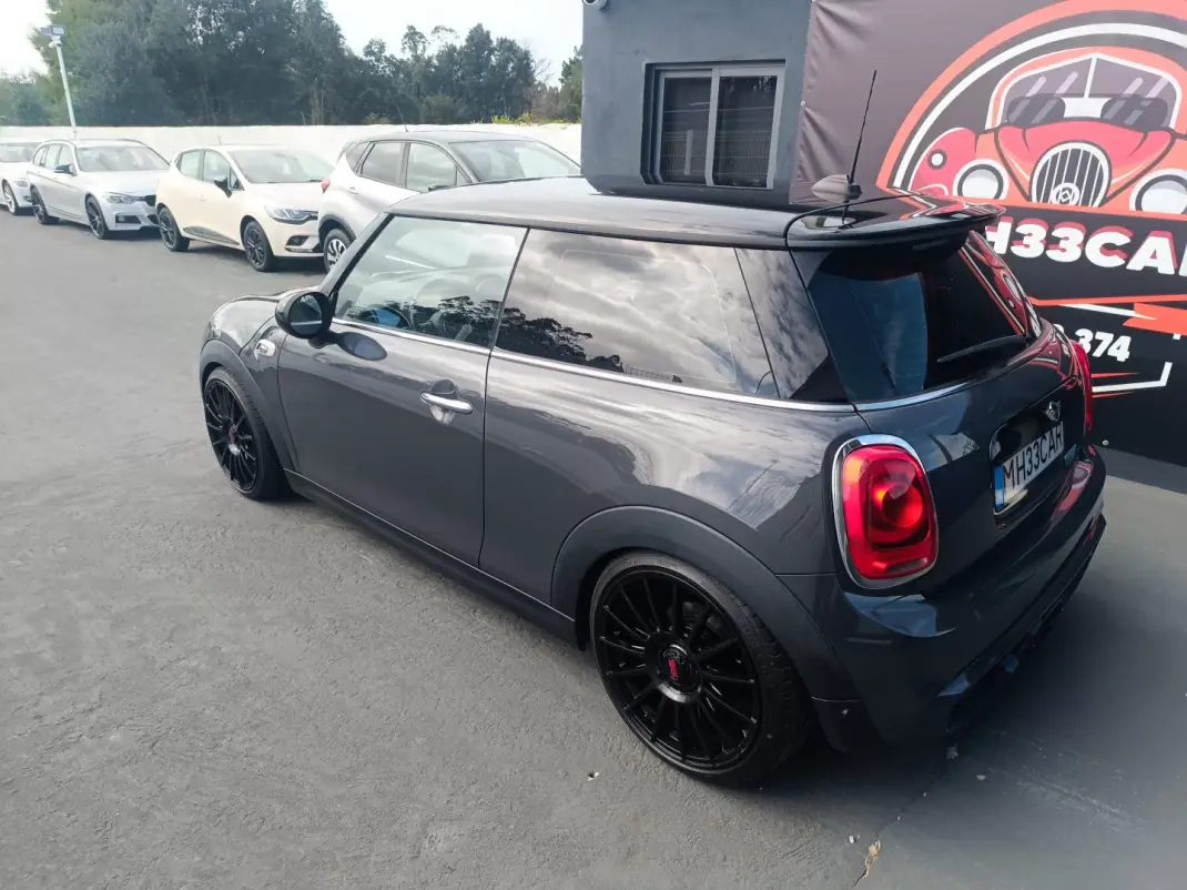 MINI Cooper S 2016 - 16000 EUR, 232000 km - AUTO.MOTO.pt - 232000km - foto 12 de 46