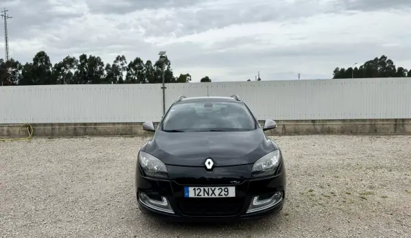 Renault Mégane Sport Tourer 2013 - 9950 EUR, 182000 km - AUTO.MOTO.pt - 182000km - foto 6 de 41