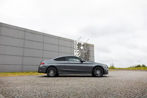 Mercedes-Benz C 43 AMG 2019 - 50990 EUR, 95000 km - AUTO.MOTO.pt - 95000km - foto 19 de 35