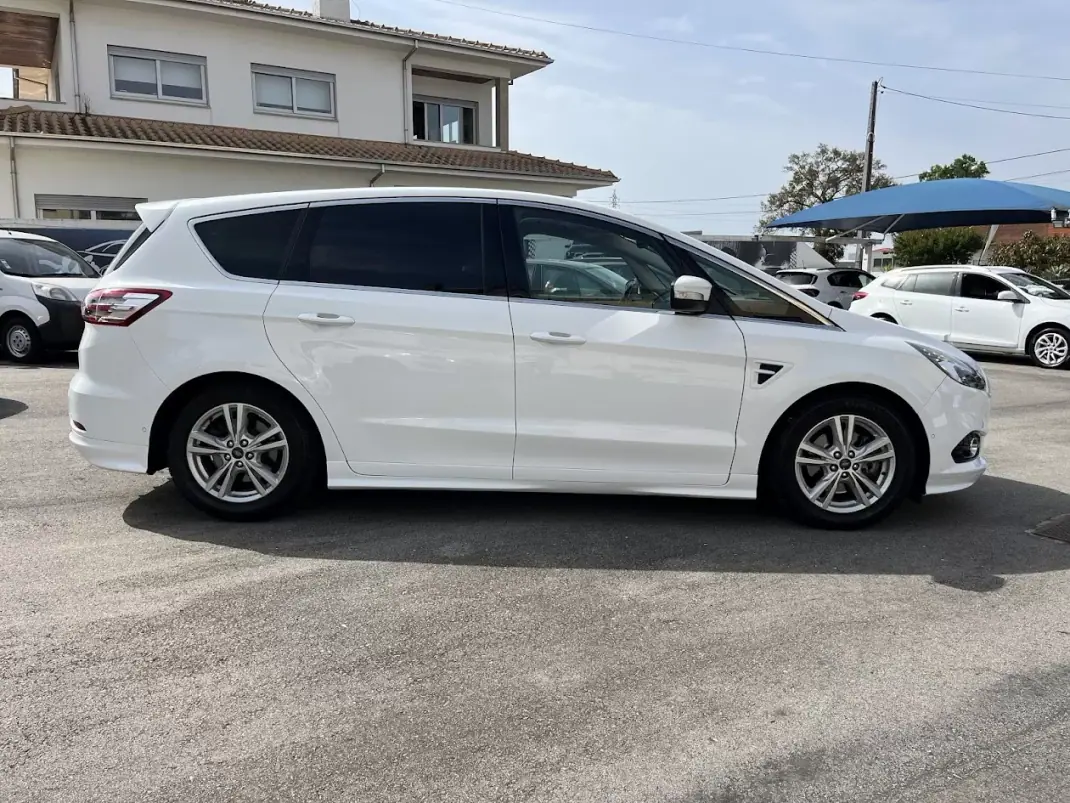 Ford S-Max 2016 - 27250 EUR, 140000 km - AUTO.MOTO.pt - 140000km - foto 4 de 80