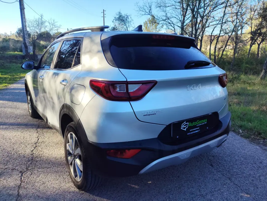 Kia Stonic 2025 - 17250 EUR, 22410 km - AUTO.MOTO.pt - 22410km - foto 12 de 20