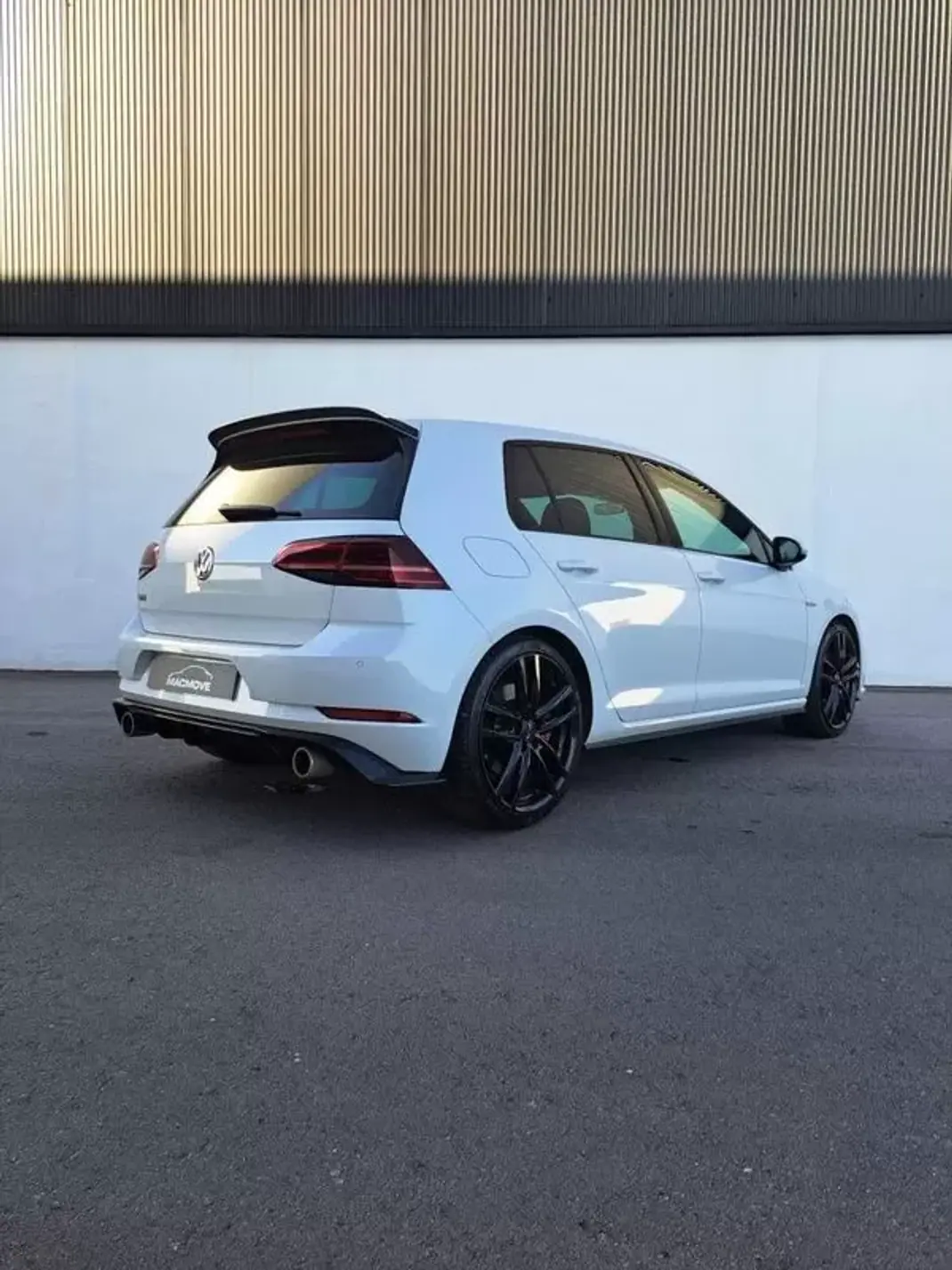 Volkswagen Golf 2019 - 28900 EUR, 108000 km - AUTO.MOTO.pt - 108000km - foto 9 de 32