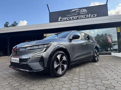 Renault Mégane E-Tech 2022 - 22500 EUR, 73000 km - AUTO.MOTO.pt - 73000km - foto 21 de 36