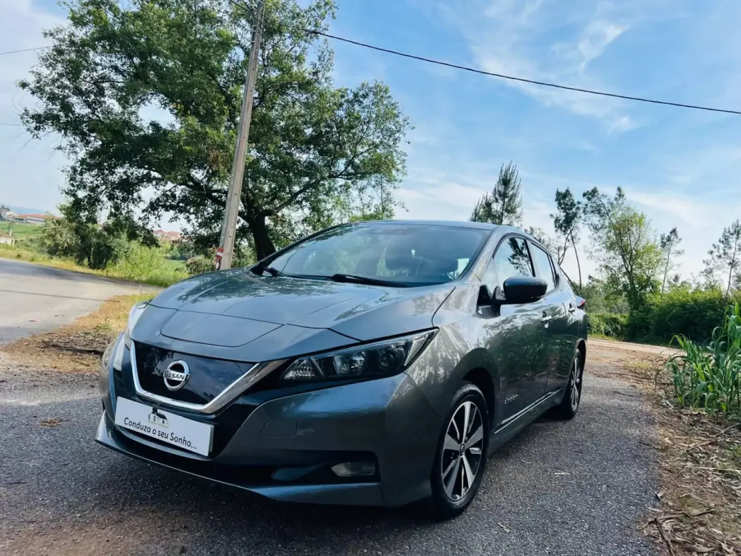 Nissan Leaf 2019 - 14750 EUR, 56425 km - AUTO.MOTO.pt - 56425km - foto 37 de 40