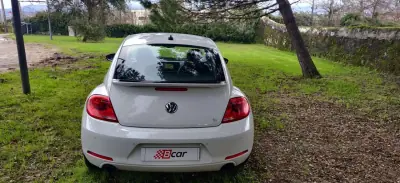 Volkswagen New Beetle 2011 - 18490 EUR, 163800 km - AUTO.MOTO.pt - 163800km - foto 11 de 41