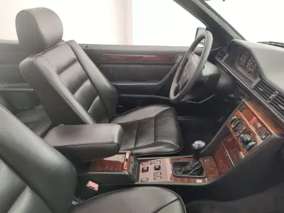 Mercedes-Benz E 220 1995 - 20500 EUR, 210000 km - 210000km - foto 30 de 46