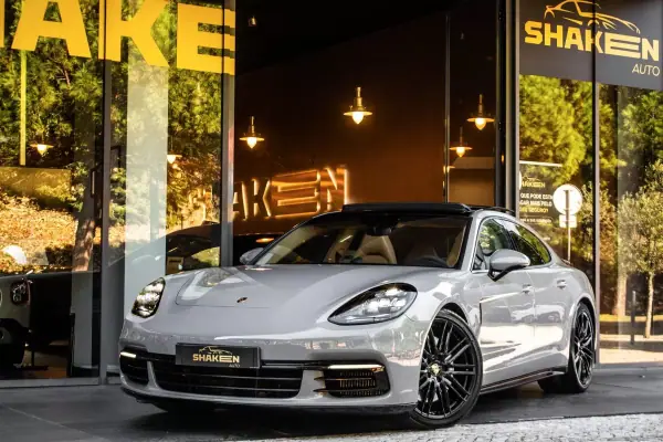 Porsche Panamera 4 E-Hybrid 2020 Híbrido Plug-In