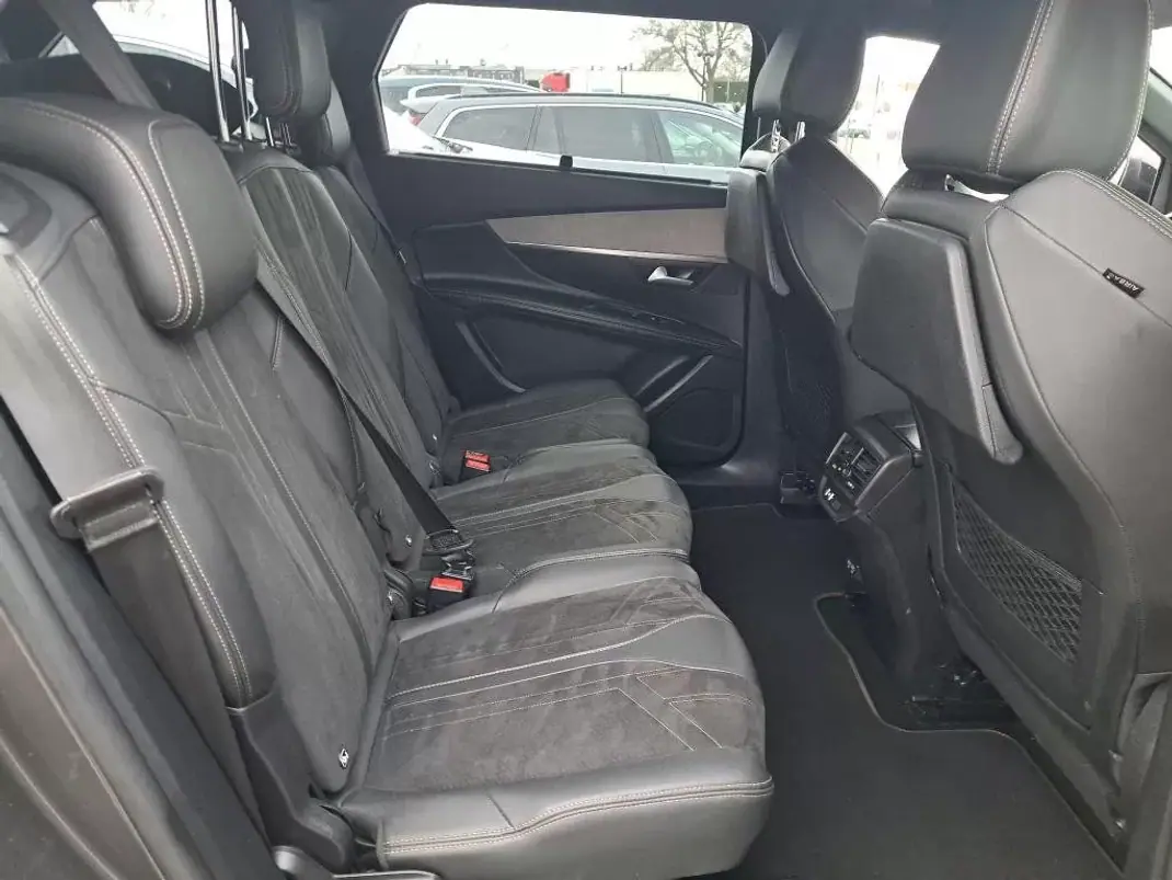 Peugeot 5008 2021 - 18450 EUR, 137129 km - AUTO.MOTO.pt - 137129km - foto 8 de 10