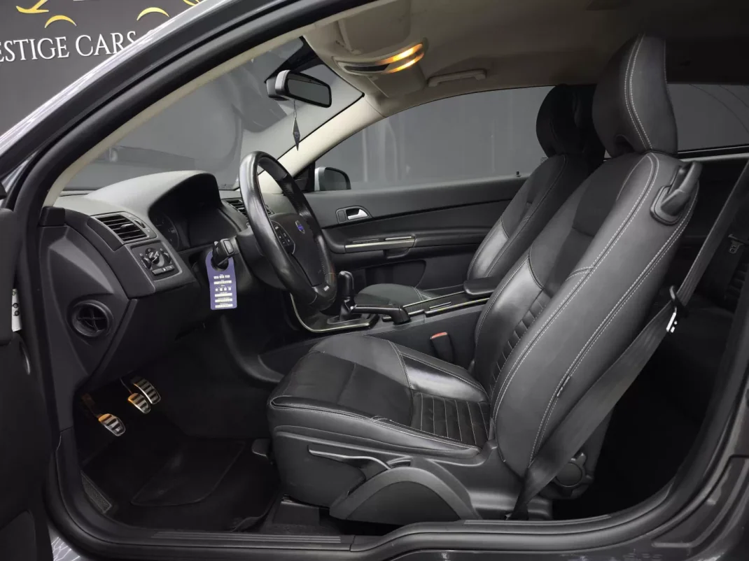 Volvo C30 2012 - 10950 EUR, 265888 km - AUTO.MOTO.pt - 265888km - foto 19 de 35