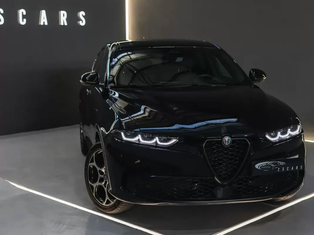 Alfa Romeo Tonale 2023 - 29990 EUR, 85000 km - AUTO.MOTO.pt - 85000km - foto 2 de 23