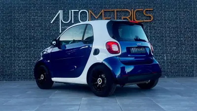 Smart Fortwo Cabrio 2015 - 9250 EUR, 176000 km - AUTO.MOTO.pt - 176000km - foto 6 de 12