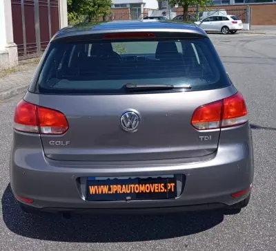 Volkswagen Golf 2010 - 8490 EUR, 178000 km - AUTO.MOTO.pt - 178000km - foto 8 de 18