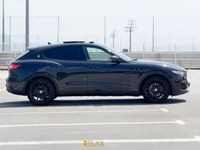 Maserati Levante 2016 - 47990 EUR, 145500 km - AUTO.MOTO.pt - 145500km - foto 7 de 27