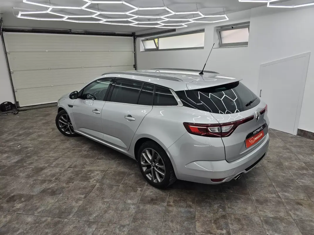 Renault Mégane Sport Tourer 2019 - 11950 EUR, 286730 km - 286730km - foto 9 de 52