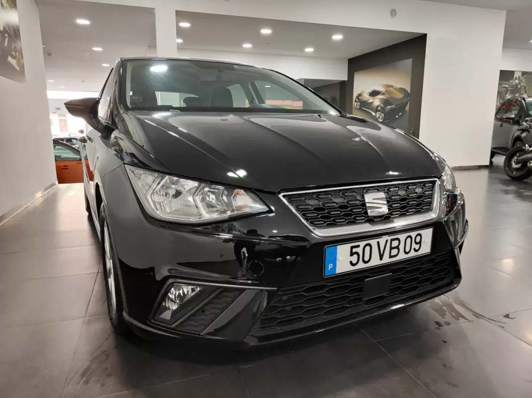 SEAT Ibiza 2018 - 11990 EUR, 150000 km - AUTO.MOTO.pt - 150000km - foto 6 de 30