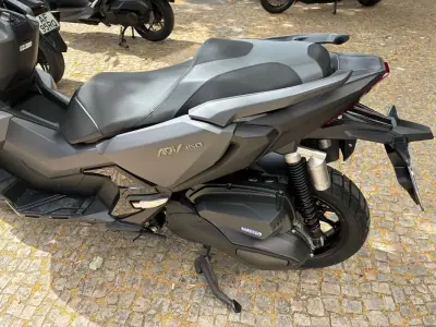 Honda ADV 150 2023 - 5300 EUR, 16240 km - AUTO.MOTO.pt - 16240km - foto 8 de 14