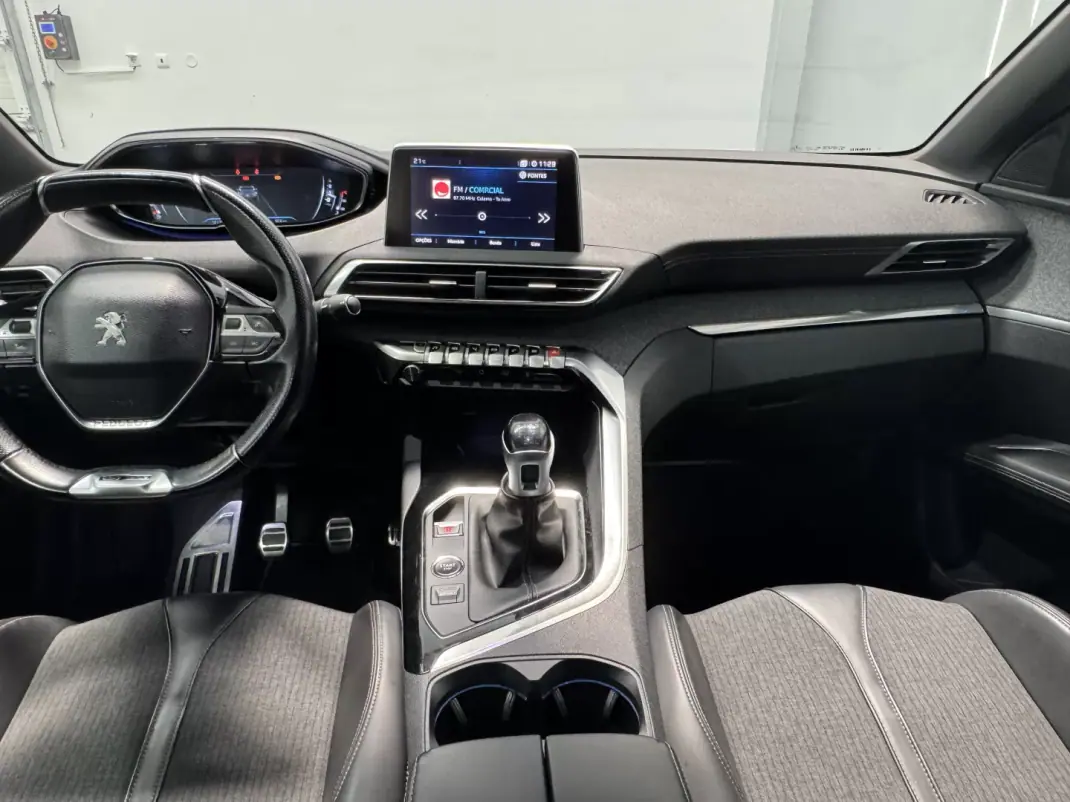 Peugeot 3008 2018 - 16990 EUR, 121000 km - AUTO.MOTO.pt - 121000km - foto 20 de 31