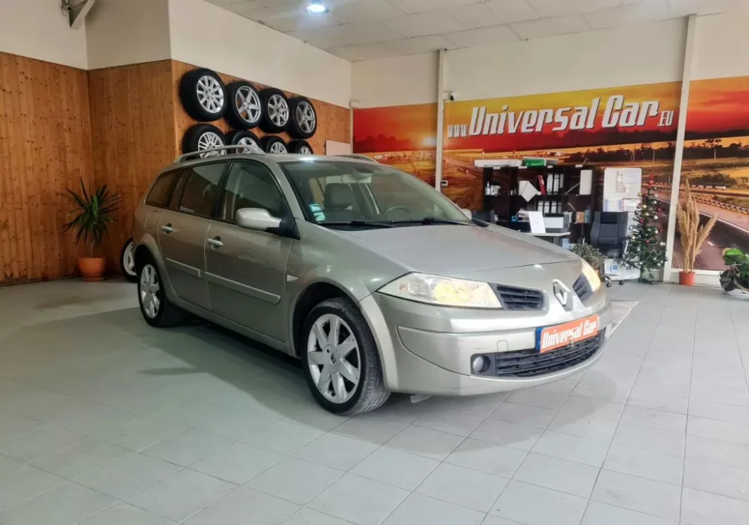 Renault Mégane Break 2007 - 5900 EUR, 187000 km - AUTO.MOTO.pt - 187000km - foto 1 de 16