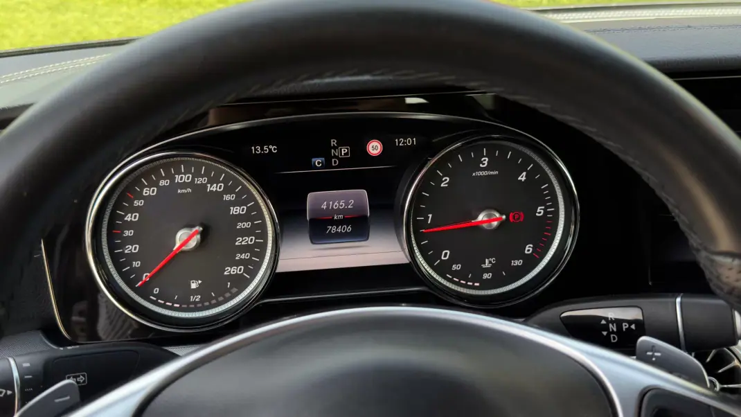 Mercedes-Benz E 220 2018 - 44990 EUR, 78000 km - AUTO.MOTO.pt - 78000km - foto 18 de 30
