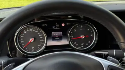 Mercedes-Benz E 220 2018 - 44990 EUR, 78000 km - AUTO.MOTO.pt - 78000km - foto 18 de 30