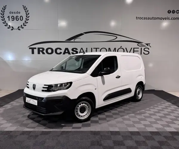 Peugeot 2025 - 20900 EUR, 14800 km - AUTO.MOTO.pt - 14800km - foto 2 de 51