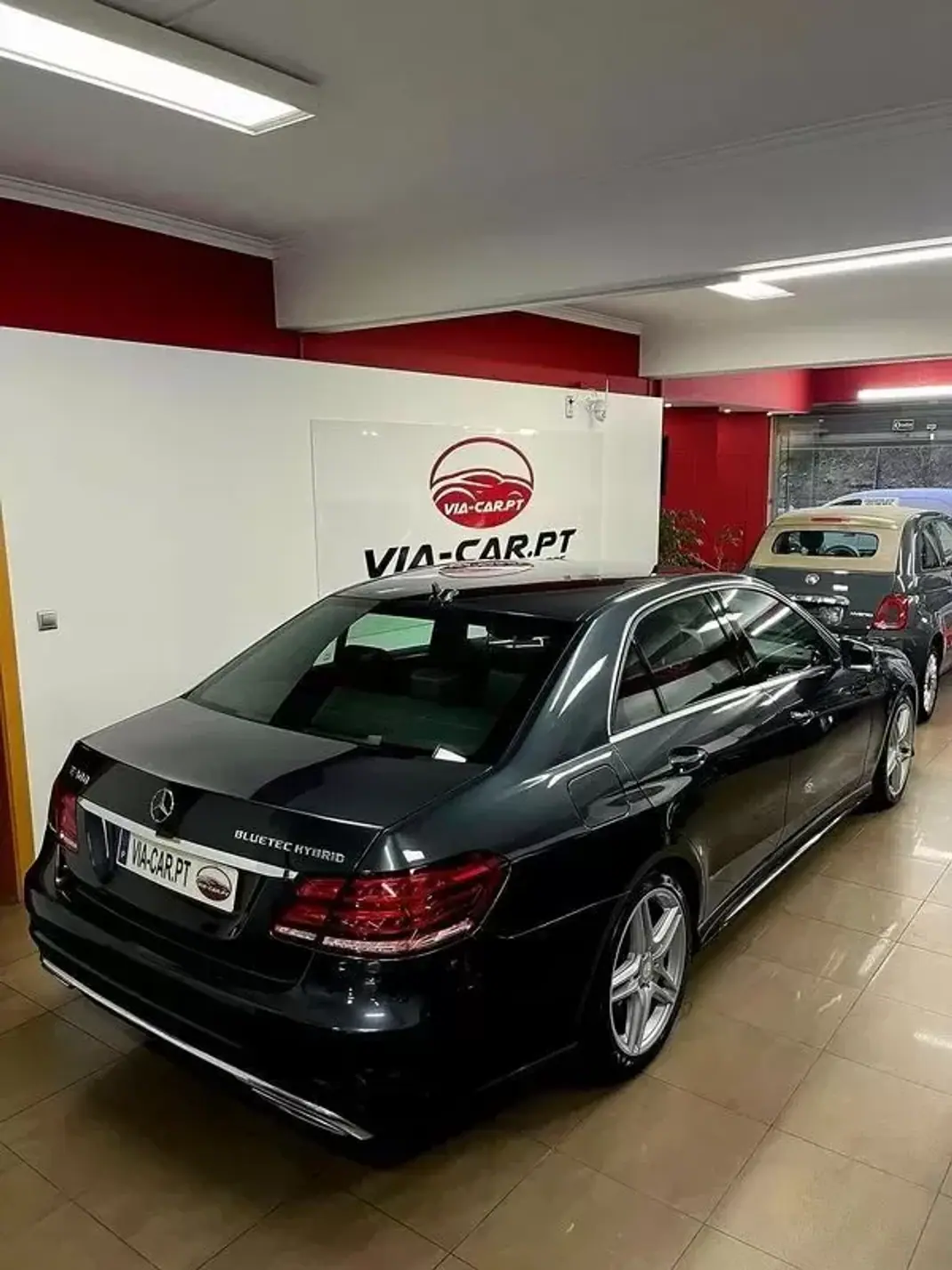 Mercedes-Benz E 300 2013 - 17500 EUR, 221000 km - AUTO.MOTO.pt - 221000km - foto 10 de 32