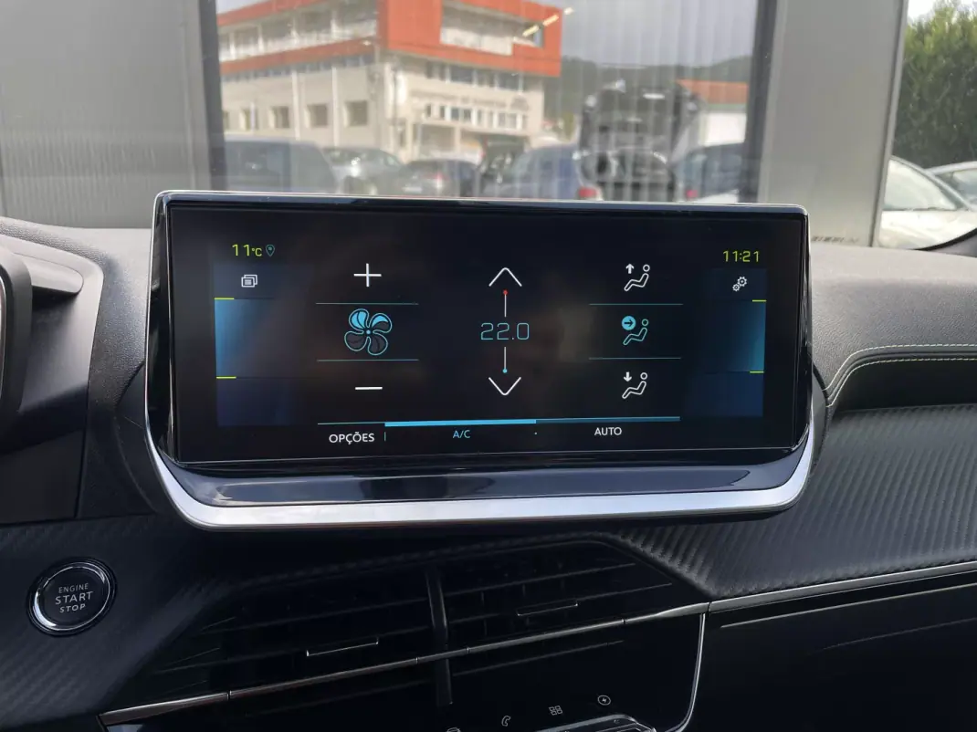 Peugeot e-208 2022 - 18650 EUR, 38776 km - AUTO.MOTO.pt - 38776km - foto 32 de 47