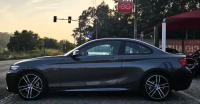BMW 218 2018 - 26500 EUR, 115000 km - AUTO.MOTO.pt - 115000km - foto 3 de 36
