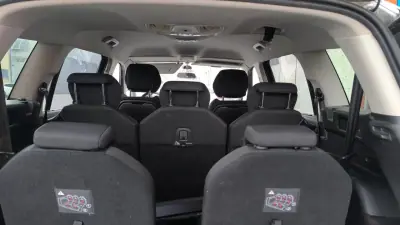 Citroën C4 Grand Picasso 2015 - 11400 EUR, 169000 km - AUTO.MOTO.pt - 169000km - foto 11 de 15