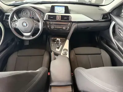 BMW 318 2015 - 13250 EUR, 255290 km - AUTO.MOTO.pt - 255290km - foto 14 de 27