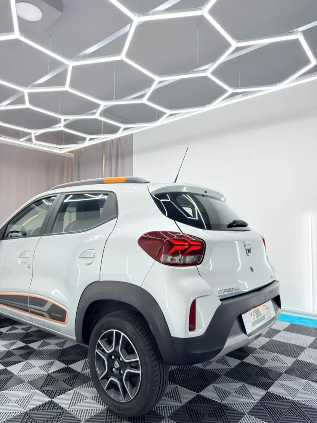 Dacia Spring 2022 - 11500 EUR, 30000 km - 30000km - foto 6 de 19