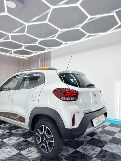 Dacia Spring 2022 - 11500 EUR, 30000 km - 30000km - foto 6 de 19