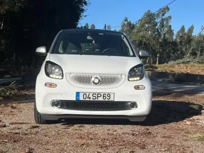 Smart ForTwo 2015 - 9990 EUR, 56330 km - 56330km - foto 15 de 32