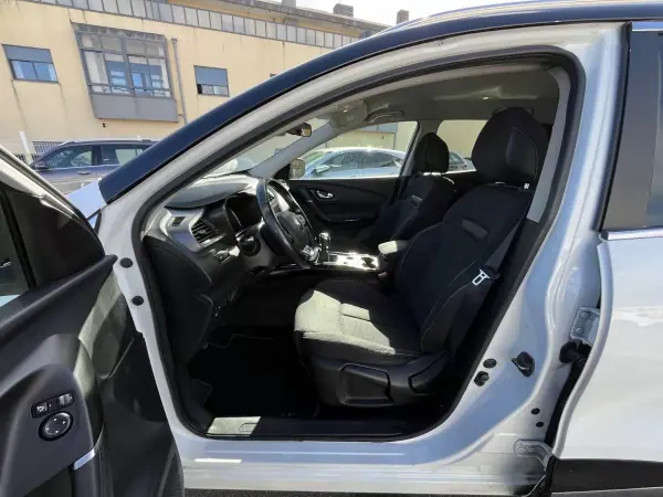 Renault Kadjar 2016 - 11950 EUR, 250000 km - AUTO.MOTO.pt - 250000km - foto 22 de 42