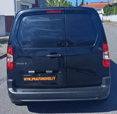 Opel Combo-e 2023 - 16990 EUR, 40100 km - 40100km - foto 8 de 17