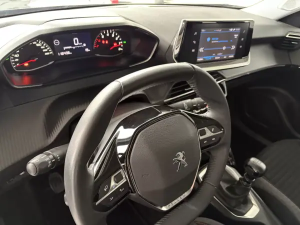 Peugeot 2008 2022 - 18490 EUR, 116436 km - AUTO.MOTO.pt - 116436km - foto 9 de 11