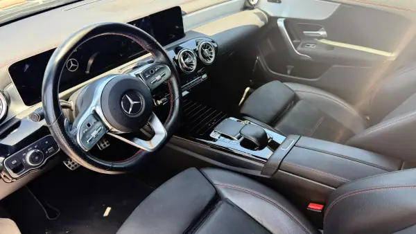 Mercedes-Benz CLA 180 2020 - 30990 EUR, 111000 km - AUTO.MOTO.pt - 111000km - foto 6 de 26