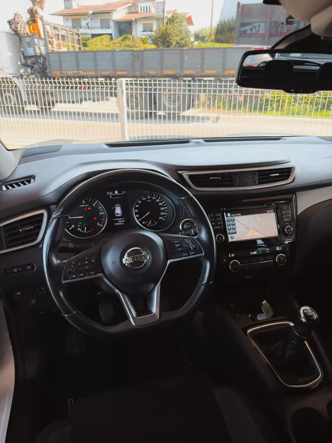Nissan Qashqai 2017 - 16500 EUR, 140072 km - 140072km - foto 10 de 17