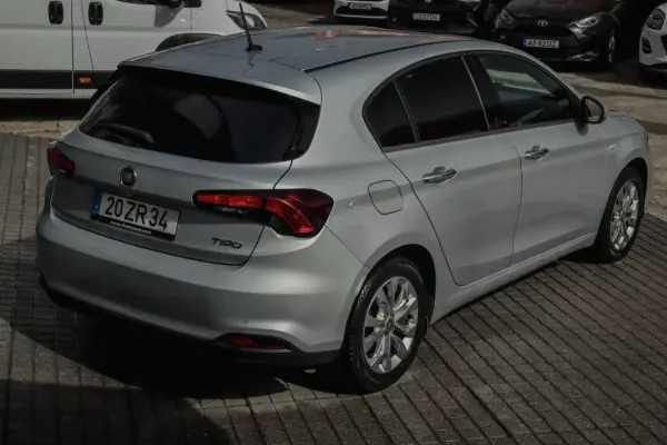 Fiat Tipo 2019 - 11880 EUR, 100620 km - AUTO.MOTO.pt - 100620km - foto 15 de 22