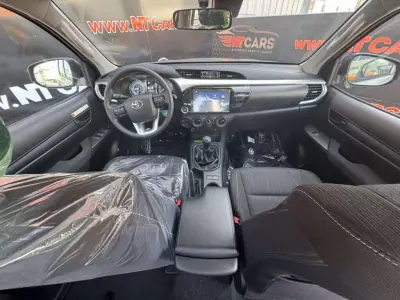 Toyota Hilux 2025 - 64900 EUR, 34 km - AUTO.MOTO.pt - 34km - foto 4 de 29