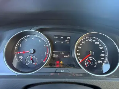 Volkswagen Golf 2019 — photo 3 of 21