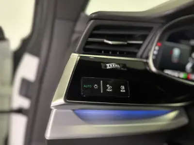 Audi SQ8 2019 - 99950 EUR, 49398 km - AUTO.MOTO.pt - 49398km - foto 49 de 56