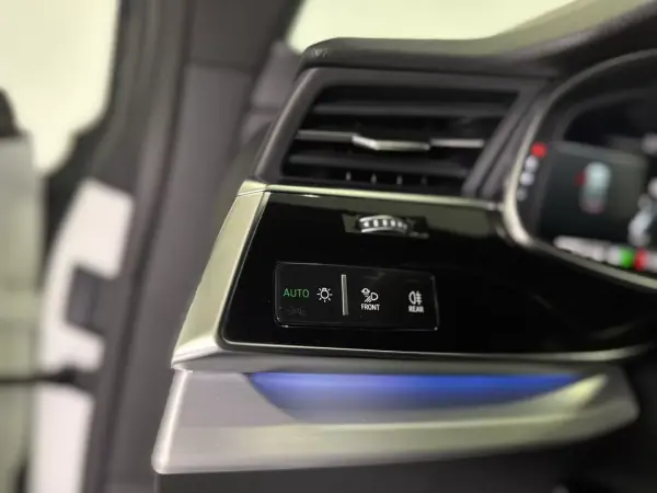 Audi SQ8 2019 - 99950 EUR, 49398 km - AUTO.MOTO.pt - 49398km - foto 49 de 56