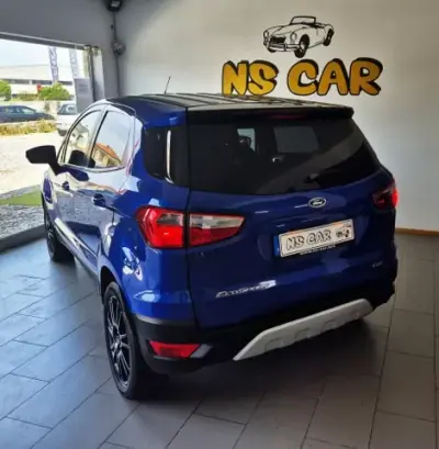Ford EcoSport 2017 - 10750 EUR, 165000 km - AUTO.MOTO.pt - 165000km - foto 3 de 9