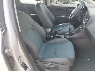 SEAT Leon 2015 - 11750 EUR, 161000 km - AUTO.MOTO.pt - 161000km - foto 19 de 28